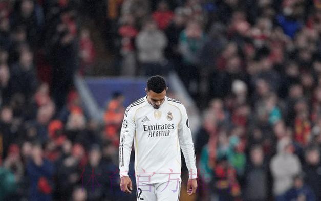 六台：有球员认为阿隆索太冷漠 没保护阿诺德